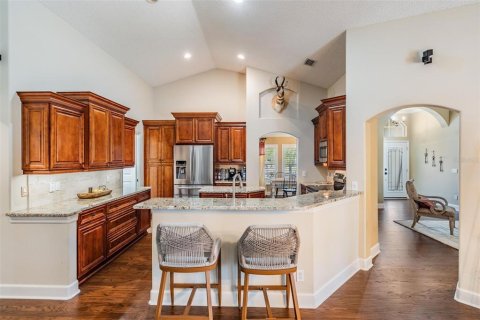 House in Palm Harbor, Florida 4 bedrooms, 214.98 sq.m. № 1751214 - photo 13