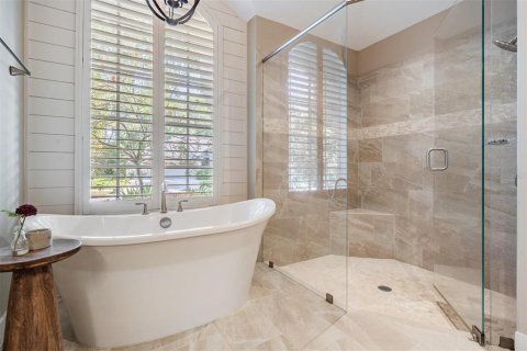 House in Palm Harbor, Florida 4 bedrooms, 214.98 sq.m. № 1751214 - photo 24