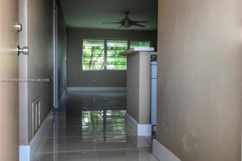 Condominio en venta en Miami, Florida, 1 dormitorio, 88.63 m2 № 1830391 - foto 3
