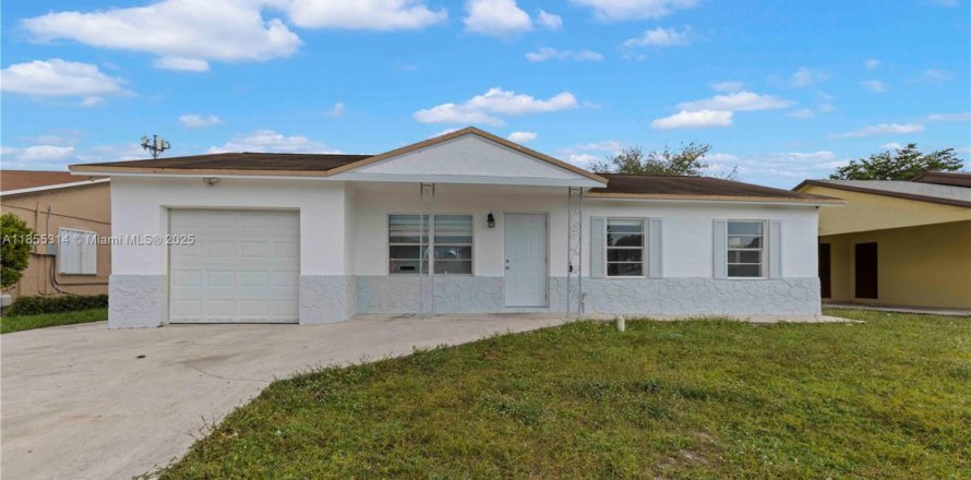 Villa ou maison à North Lauderdale, Floride 3 chambres, 103.68 m2 № 1971152