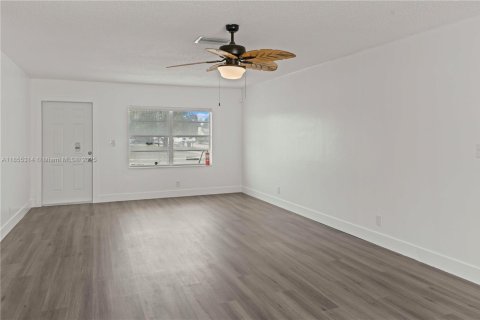 Villa ou maison à vendre à North Lauderdale, Floride: 3 chambres, 103.68 m2 № 1971152 - photo 6