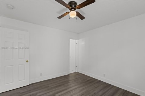 Villa ou maison à vendre à North Lauderdale, Floride: 3 chambres, 103.68 m2 № 1971152 - photo 16