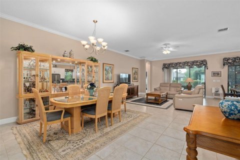 Villa ou maison à vendre à Clermont, Floride: 3 chambres, 216.74 m2 № 2316632 - photo 8