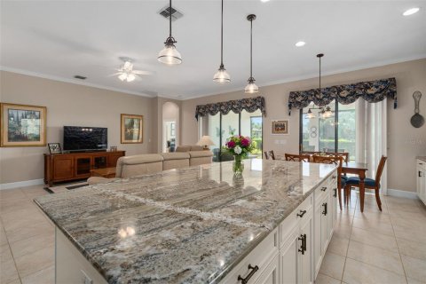 Villa ou maison à vendre à Clermont, Floride: 3 chambres, 216.74 m2 № 2316632 - photo 16