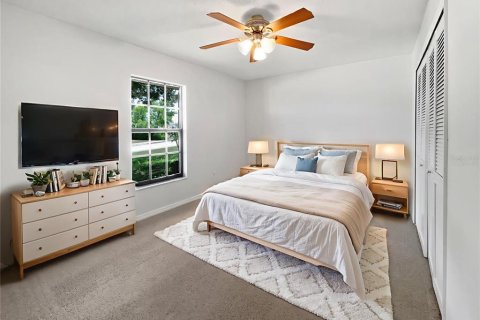 Casa en venta en Deltona, Florida, 3 dormitorios, 183.3 m2 № 1780990 - foto 4
