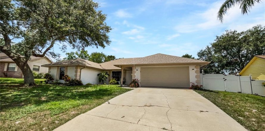 Casa en Deltona, Florida 3 dormitorios, 183.3 m2 № 1780990