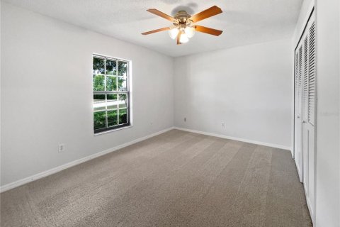 Casa en venta en Deltona, Florida, 3 dormitorios, 183.3 m2 № 1780990 - foto 5