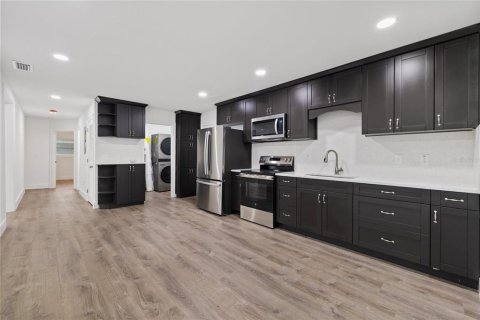 Villa ou maison à vendre à Tampa, Floride: 3 chambres, 116.22 m2 № 2349582 - photo 29