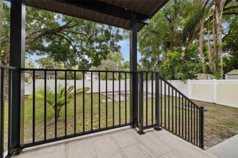 Villa ou maison à vendre à Tampa, Floride: 3 chambres, 116.22 m2 № 2349582 - photo 4