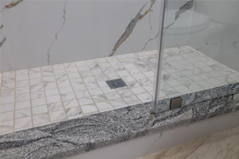 Villa ou maison à vendre à Tampa, Floride: 3 chambres, 116.22 m2 № 2349582 - photo 11
