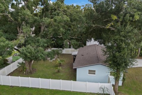 Villa ou maison à vendre à Tampa, Floride: 3 chambres, 116.22 m2 № 2349582 - photo 16