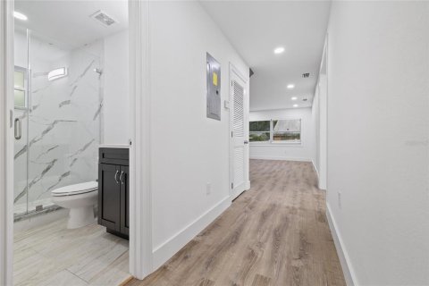 Villa ou maison à vendre à Tampa, Floride: 3 chambres, 116.22 m2 № 2349582 - photo 5