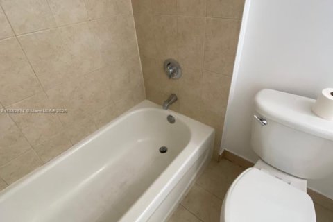 Copropriété à louer à Miami, Floride: 54.07 m2 № 1931609 - photo 11