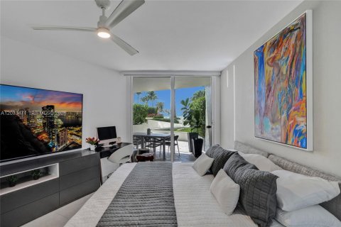 Condo in Sunny Isles Beach, Florida, 2 bedrooms  № 2078123 - photo 21