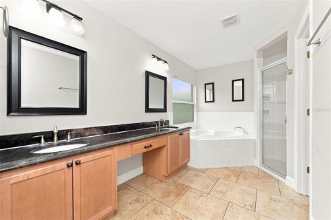 Villa ou maison à vendre à Groveland, Floride: 3 chambres, 162.76 m2 № 2391269 - photo 14