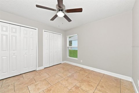 Villa ou maison à vendre à Groveland, Floride: 3 chambres, 162.76 m2 № 2391269 - photo 15
