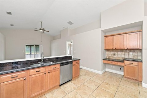 Villa ou maison à vendre à Groveland, Floride: 3 chambres, 162.76 m2 № 2391269 - photo 7