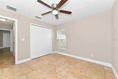 Villa ou maison à vendre à Groveland, Floride: 3 chambres, 162.76 m2 № 2391269 - photo 18