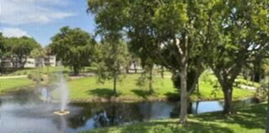 Condo à Pembroke Pines, Floride, 2 chambres № 2261653