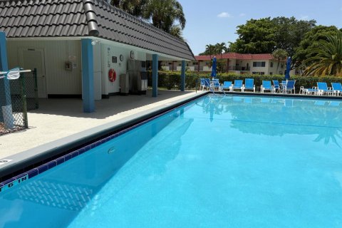 Copropriété à louer à Pembroke Pines, Floride: 2 chambres, 108.7 m2 № 2261653 - photo 12