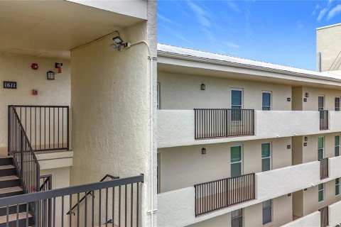Condominio en alquiler en Largo, Florida, 2 dormitorios, 133.78 m2 № 2101498 - foto 3