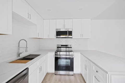 Touwnhouse à louer à Palm Beach Gardens, Floride: 3 chambres, 138.24 m2 № 2394760 - photo 10