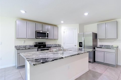 Villa ou maison à louer à Tampa, Floride: 5 chambres, 248.42 m2 № 2313054 - photo 5