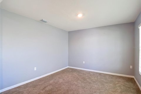 Villa ou maison à louer à Tampa, Floride: 5 chambres, 248.42 m2 № 2313054 - photo 2