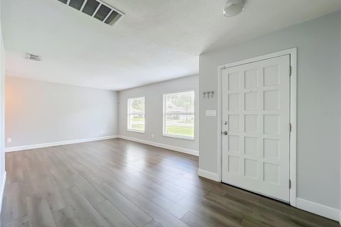 Villa ou maison à vendre à Fern Park, Floride: 4 chambres, 142.14 m2 № 2419870 - photo 11