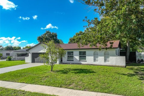 Villa ou maison à vendre à Fern Park, Floride: 4 chambres, 142.14 m2 № 2419870 - photo 3