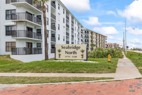 Condo in Ormond Beach, Florida, 2 bedrooms  № 2208110