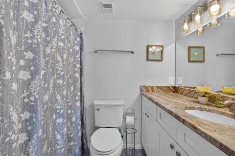 Condo in Ormond Beach, Florida, 2 bedrooms № 2208110 - photo 27
