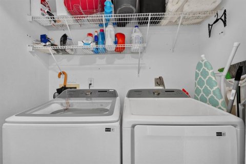 Condo in Ormond Beach, Florida, 2 bedrooms № 2208110 - photo 26