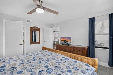 Condo in Ormond Beach, Florida, 2 bedrooms № 2208110 - photo 22