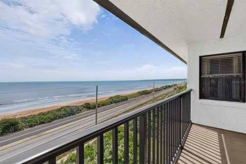 Condo in Ormond Beach, Florida, 2 bedrooms № 2208110 - photo 3