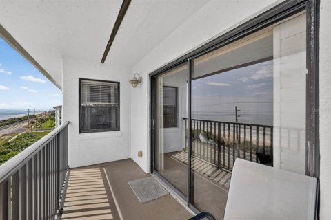 Condo in Ormond Beach, Florida, 2 bedrooms № 2208110 - photo 5