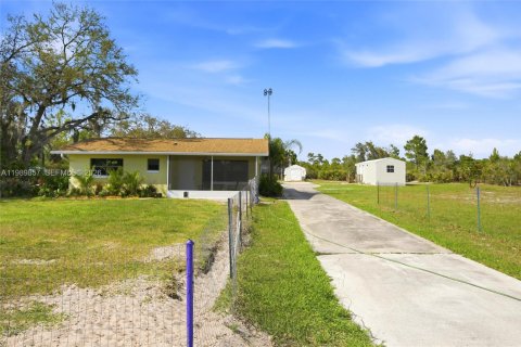 Casa en venta en Lake Placid, Florida, 2 dormitorios, 161.28 m2 № 2051829 - foto 2