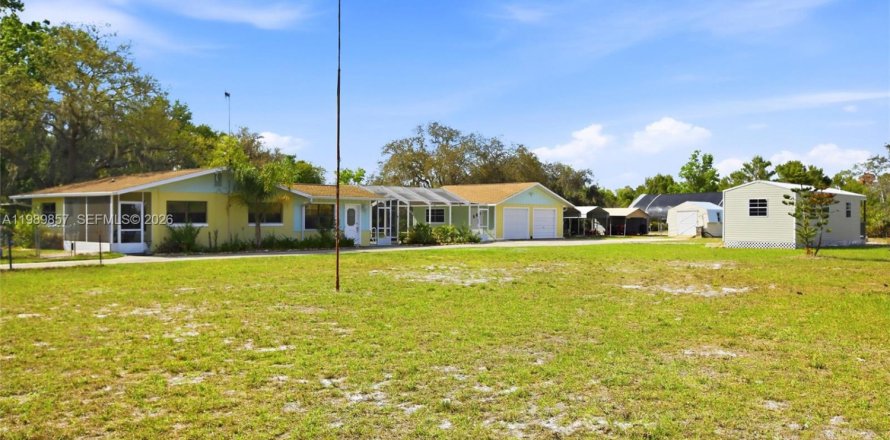 Casa en Lake Placid, Florida 2 dormitorios, 161.28 m2 № 2051829