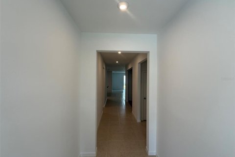 House in MERIDIAN PARKS in Orlando, Florida 4 bedrooms, 219.71 sq.m. № 1909135 - photo 7