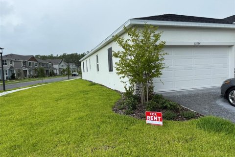 House in MERIDIAN PARKS in Orlando, Florida 4 bedrooms, 219.71 sq.m. № 1909135 - photo 5