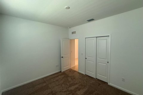 House in MERIDIAN PARKS in Orlando, Florida 4 bedrooms, 219.71 sq.m. № 1909135 - photo 8