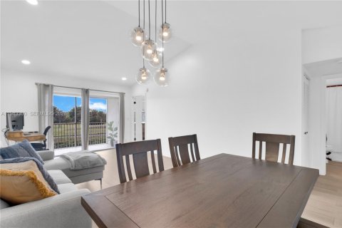 Copropriété à vendre à Margate, Floride: 2 chambres, 88.26 m2 № 1999634 - photo 11