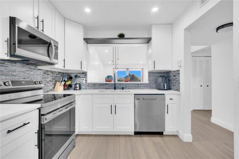 Copropriété à vendre à Margate, Floride: 2 chambres, 88.26 m2 № 1999634 - photo 4