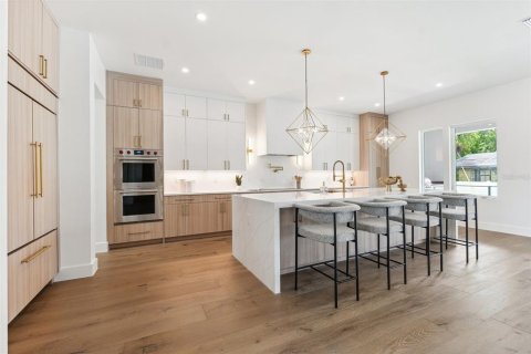 Villa ou maison à vendre à Tampa, Floride: 5 chambres, 422.15 m2 № 1517880 - photo 16