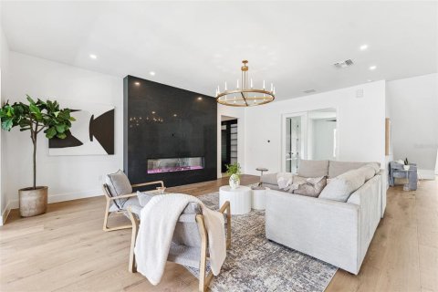 Villa ou maison à vendre à Tampa, Floride: 5 chambres, 422.15 m2 № 1517880 - photo 18