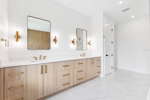 Villa ou maison à vendre à Tampa, Floride: 5 chambres, 422.15 m2 № 1517880 - photo 28