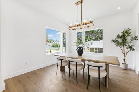 Villa ou maison à vendre à Tampa, Floride: 5 chambres, 422.15 m2 № 1517880 - photo 22