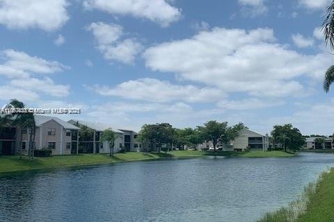 Condo in Homestead, Florida, 2 bedrooms № 1941779 - photo 27