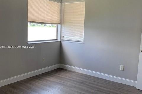 Condo in Homestead, Florida, 2 bedrooms № 1941779 - photo 12