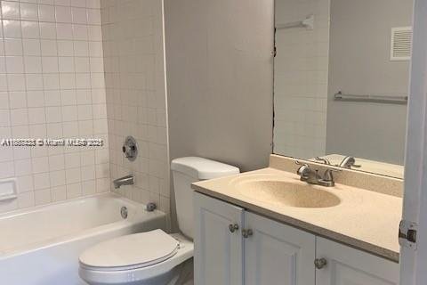 Condo in Homestead, Florida, 2 bedrooms № 1941779 - photo 16